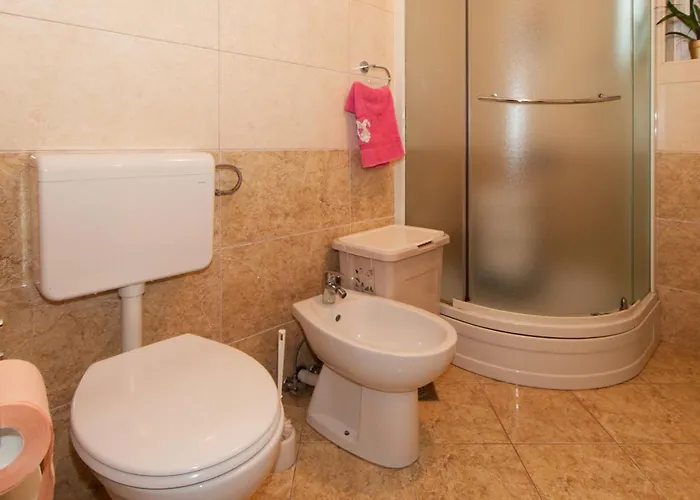 Apartmani Darinka Апартаменты *
