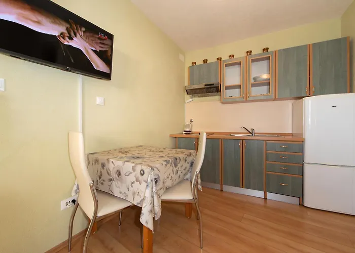 Apartmani Darinka Башка-Вода