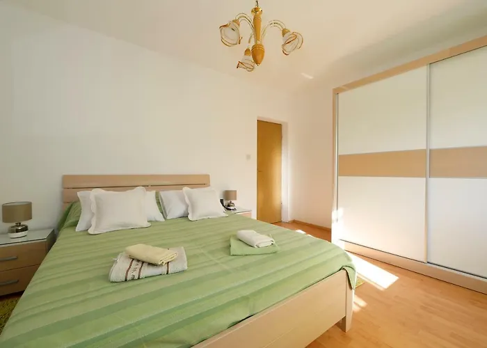 Apartmani Darinka Башка-Вода